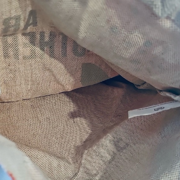 🐳 The Body Shop Vibrant Art of Motherhood Burlap Bag - Picture 8 of 8